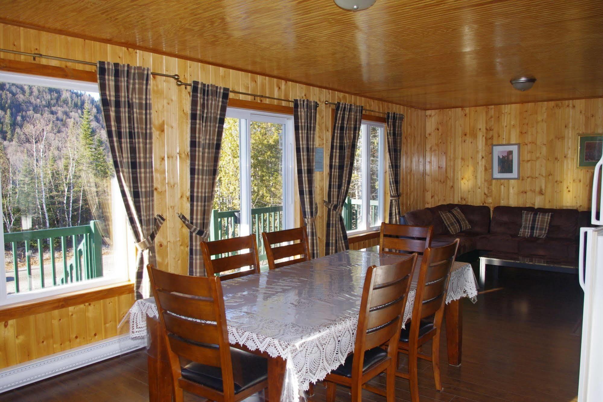 Auberge La Taniere Tadoussac Kültér fotó