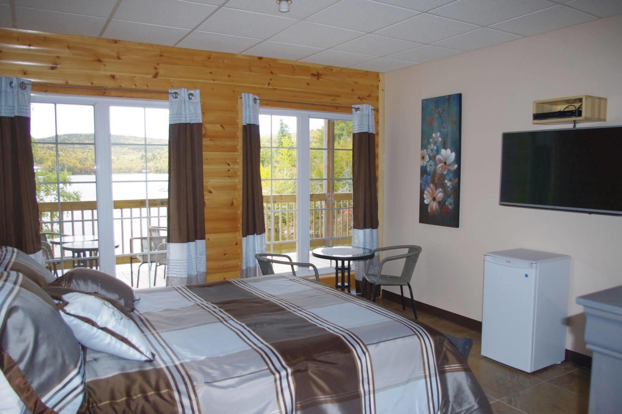 Auberge La Taniere Tadoussac Kültér fotó